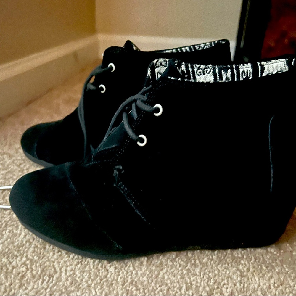 Toms Wedges
